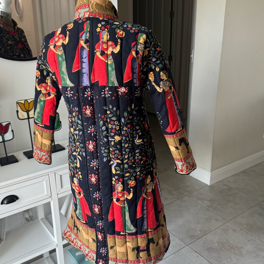 🌸 Asian Inspired quilted Chinese Padded Jacket Size M, China Coat - Picture 8 of 14